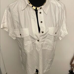 Universal Thread White Short-Sleeve Button Front Camp Shirt